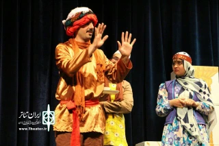 نمایش کمدی موزیکال«حلیم سلطان» در تاکستان به صحنه  رفت