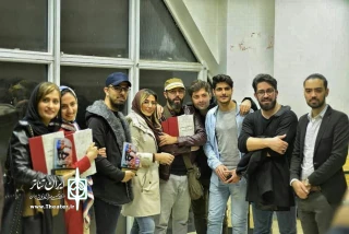 پس از درخشش در بیستمین جشنواره تئاتر استان قزوین

نمایش «دوئت تنهایی » از قزوین به لاله های سرخ اندیمشک رسید