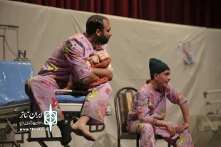 نمایش کمدی " جاپولا " در بوئین زهرا روی صحنه رفت 2